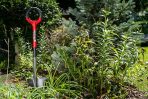 Root Slayer Garden Shovel in Vibrant Red - Image 2