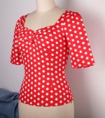 Vintage Charm Women's 1950s-Inspired Top with Sweetheart Neckline - Image 3