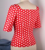 Vintage Charm Women's 1950s-Inspired Top with Sweetheart Neckline - Image 5