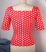 Vintage Charm Women's 1950s-Inspired Top with Sweetheart Neckline - Image 2