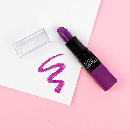Matte Lipstick in Enticing Shade - Image 4