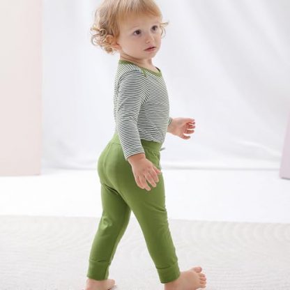 Cozy and Stylish 2-Pack Newborn Romper and Sweatpants Set - Image 6