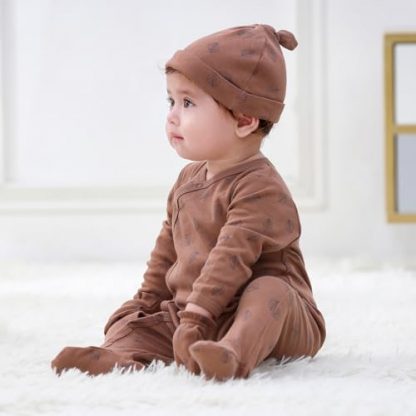 Deluxe Newborn Essentials 23-Piece Layette Gift Set - Image 7