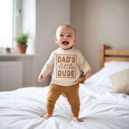 Toddler Boy's Cozy Fall-Winter Outfit Set with Graphic Letter Sweatshirt and Joggers - Image 2