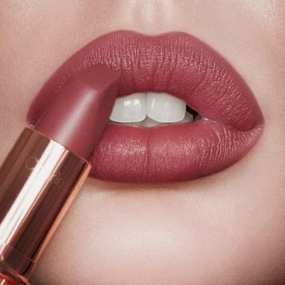 Matte Revolution - Long-Lasting Lipstick with Buildable Color - Image 5