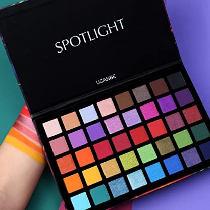 Spotlight 40-Color Eyeshadow Palette: Matte and Shimmer - Image 3