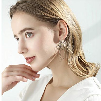Shimmering Elegant Earrings - Image 5