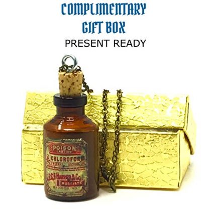 Gothic Elegance Potion Bottle Necklace - Image 3
