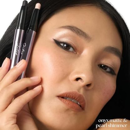 Pearl Shimmer Cream-to-Powder Eyeshadow Stick with Built-in Smudger - Image 3
