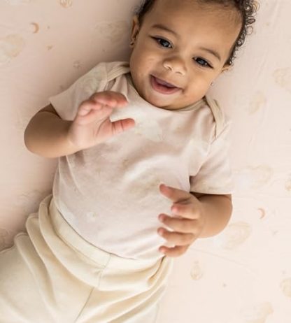 Unisex Baby 6-Piece Outfit Set in Organic Cotton - Image 3