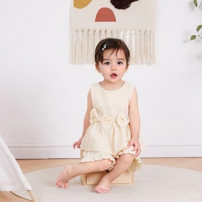 Adorable Toddler Girl's Summer Ensemble in Linen with Bows and Ruffles - Image 4