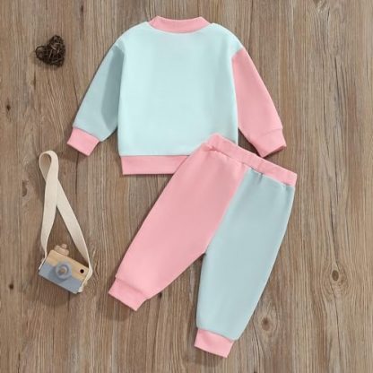 Trendy Toddler Girl's Contrast Color Outfit Set for Fall & Winter - Image 4