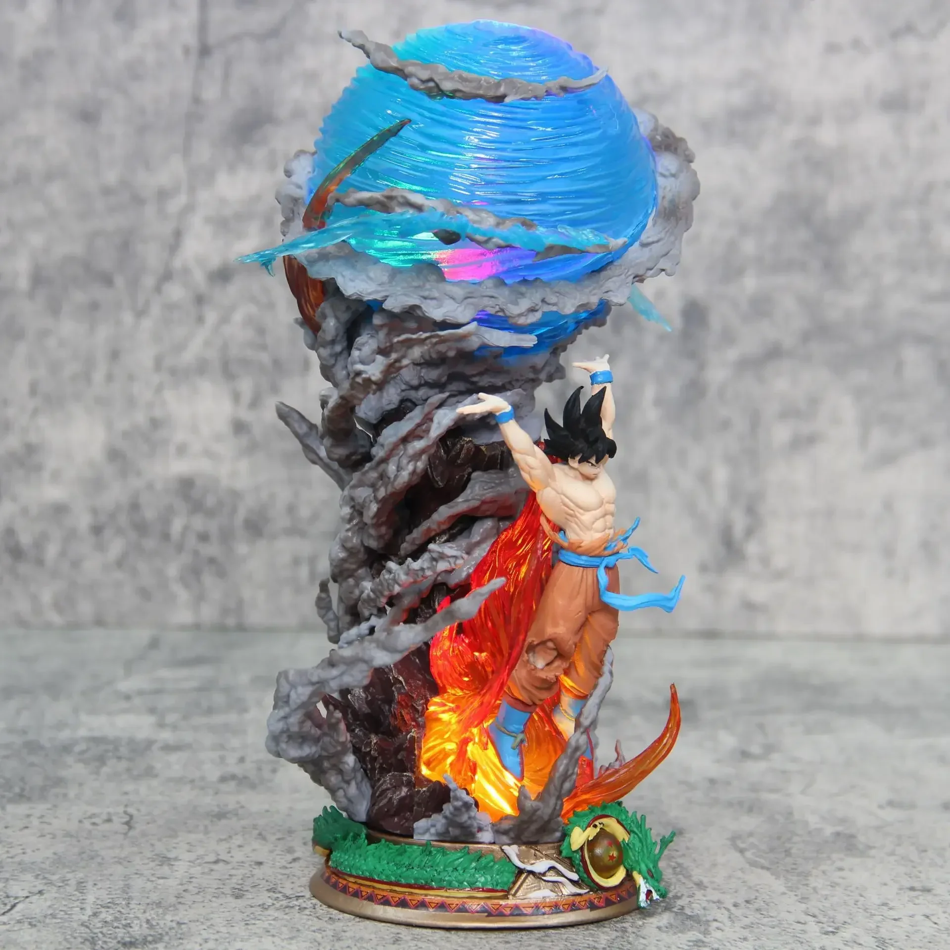 Dragon Ball Goku Luminous Figure 29cm - Image 6